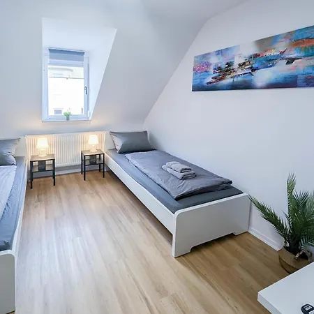 Alfa 3 6 Betten Wasen Mercedesbenz Mhp Arena L Bad I Kueche L Wifi & Smarttv L 3br & 6 Beds L Bathroom L Kitchen Appartement Stuttgart