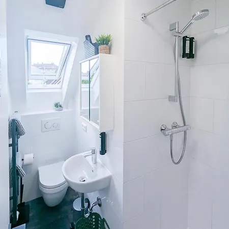 Alfa 3 6 Betten Wasen Mercedesbenz Mhp Arena L Bad I Kueche L Wifi & Smarttv L 3br & 6 Beds L Bathroom L Kitchen * Estugarda