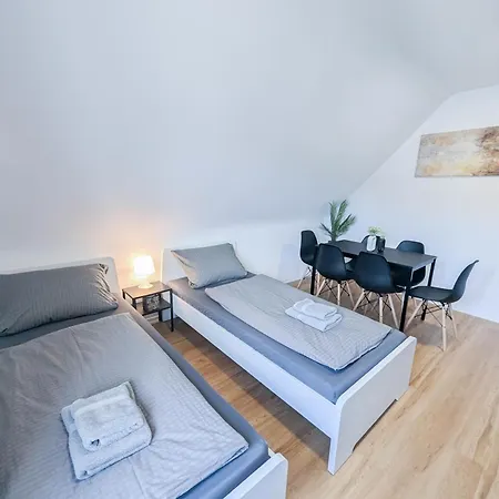 Alfa 3 6 Betten Wasen Mercedesbenz Mhp Arena L Bad I Kueche L Wifi & Smarttv L 3br & 6 Beds L Bathroom L Kitchen Apartment