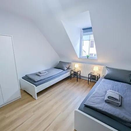 Apartment Alfa 3 6 Betten Wasen Mercedesbenz Mhp Arena L Bad I Kueche L Wifi & Smarttv L 3br & 6 Beds L Bathroom L Kitchen *