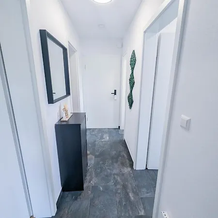 Alfa 3 6 Betten Wasen Mercedesbenz Mhp Arena L Bad I Kueche L Wifi & Smarttv L 3br & 6 Beds L Bathroom L Kitchen Stoccarda