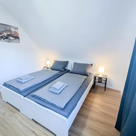 Alfa 3 6 Betten Wasen Mercedesbenz Mhp Arena L Bad I Kueche L Wifi & Smarttv L 3br & 6 Beds L Bathroom L Kitchen *